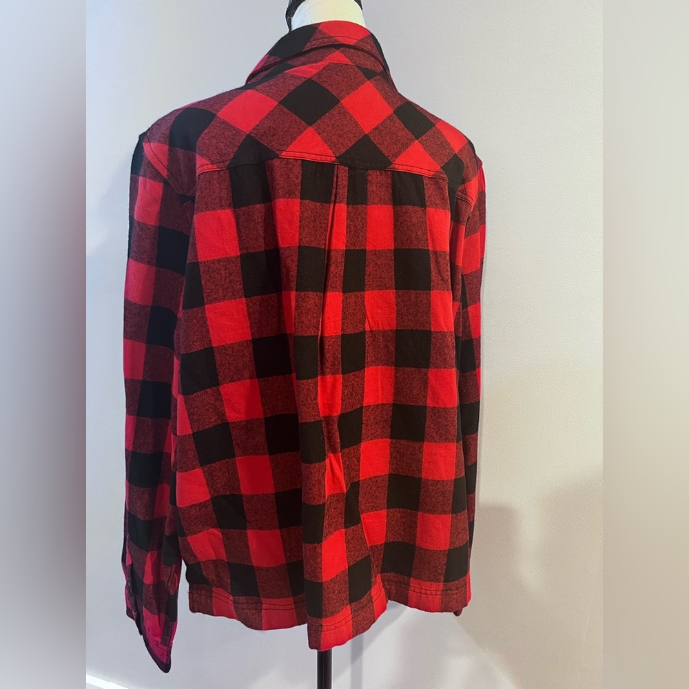 JCrew Red and Black Plaid Women’s Shirt - Picture 3 of 5